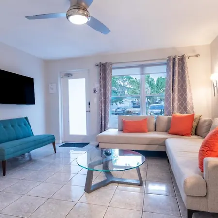 Wilton Manors Cottage West 2 Bed 2 Bath With Pool Fort Lauderdale Exterior photo